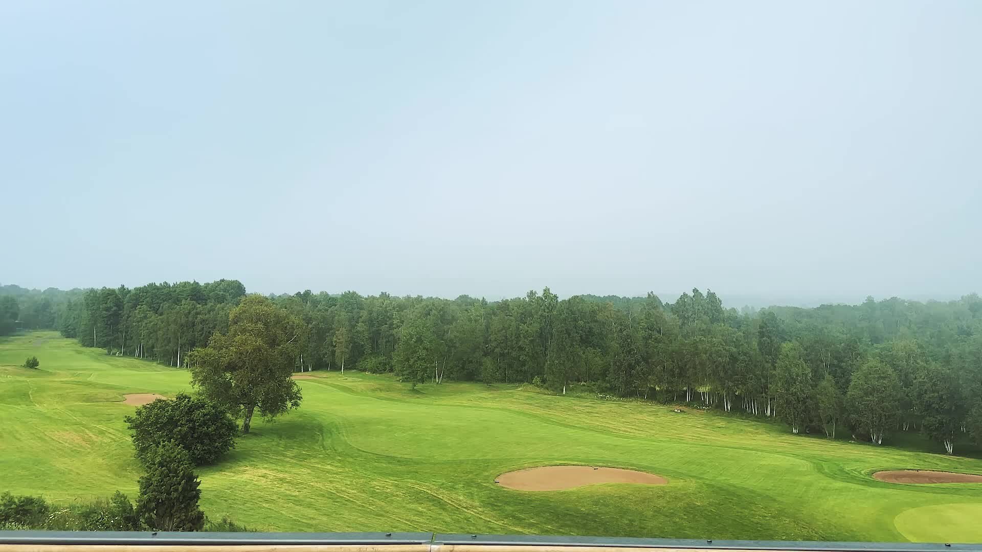 Oodata on jäänud natuke üle tunnni ... võistluse katkestus, äikeseoht, tuul ja vihm, hämarus. EMPL Nordwood-Raitwood Invitational 2025 